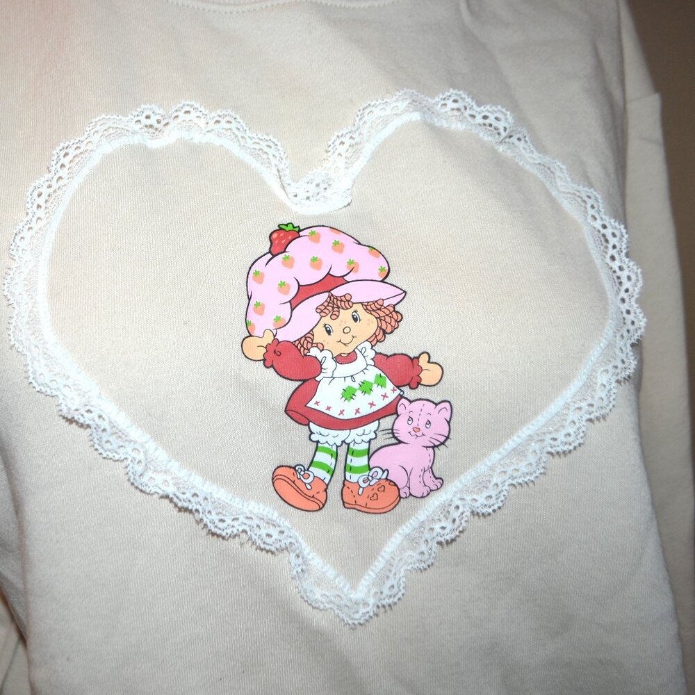 Strawberry Shortcake Sweatshirt Retro Lace